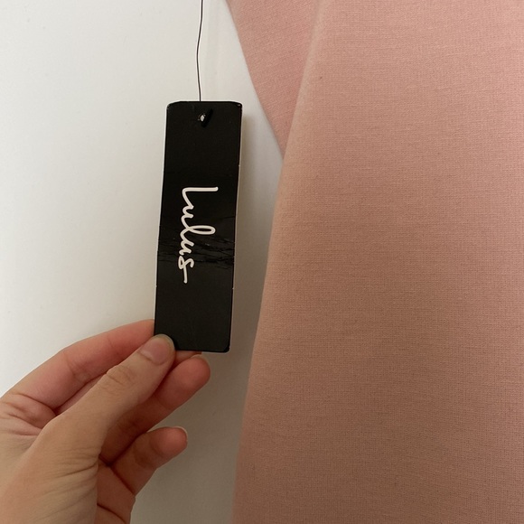 Lulu’s short fitted halter dress with a lacy piece on the back. Size L. - Picture 3 of 5